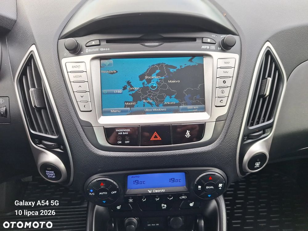 Hyundai ix35 1.7 CRDi Premium 2WD - 24