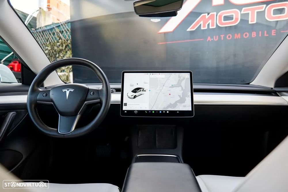 Tesla Model 3 - 34