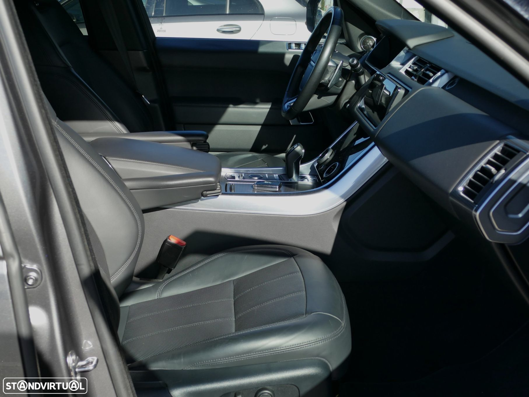 Land Rover Range Rover Sport 2.0 Si4 PHEV HSE Dynamic Stealth - 16