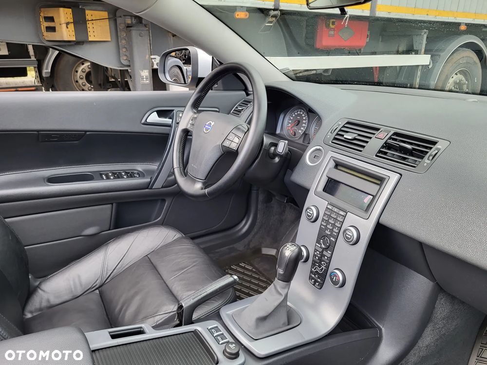 Volvo C70 2.0D Momentum - 37