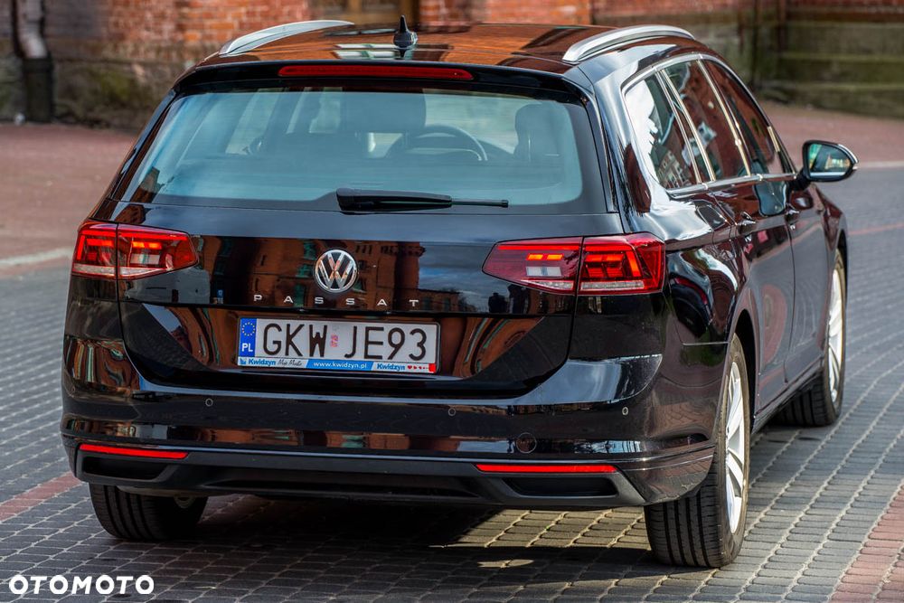 Volkswagen Passat 2.0 TDI SCR DSG Comfortline - 14