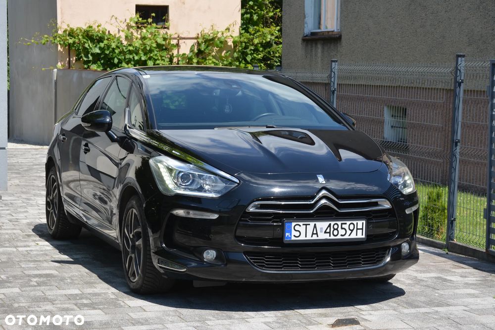 Citroën DS5 e-HDi 115 EGS6 Chic - 29