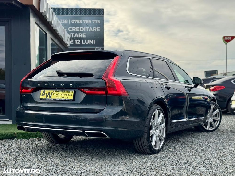 Volvo V90 D5 AWD Geartronic Momentum Pro - 34
