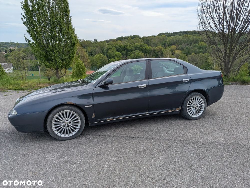 Alfa Romeo 166 2.4 JTD Distinctive - 2