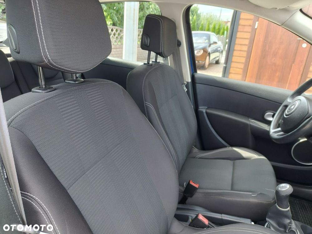 Renault Clio - 18