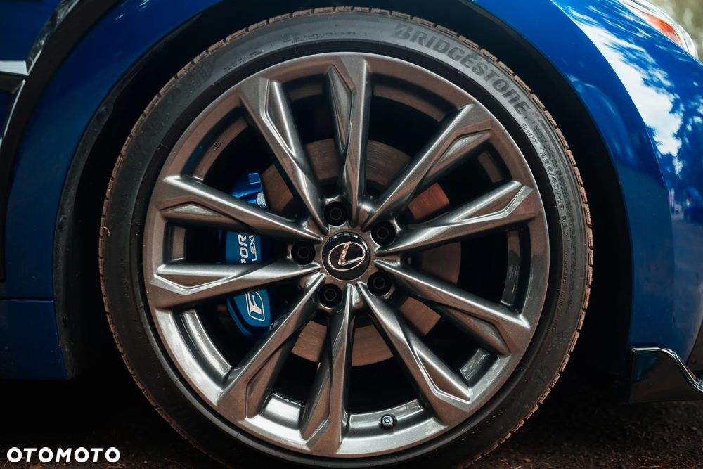 Lexus IS - 15
