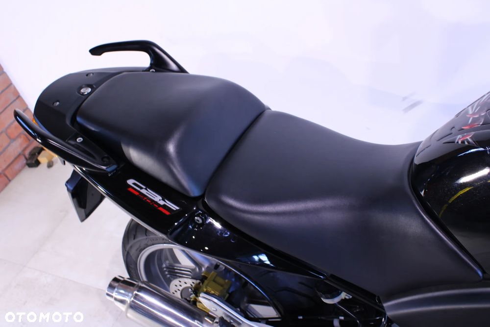 Honda CBF - 16
