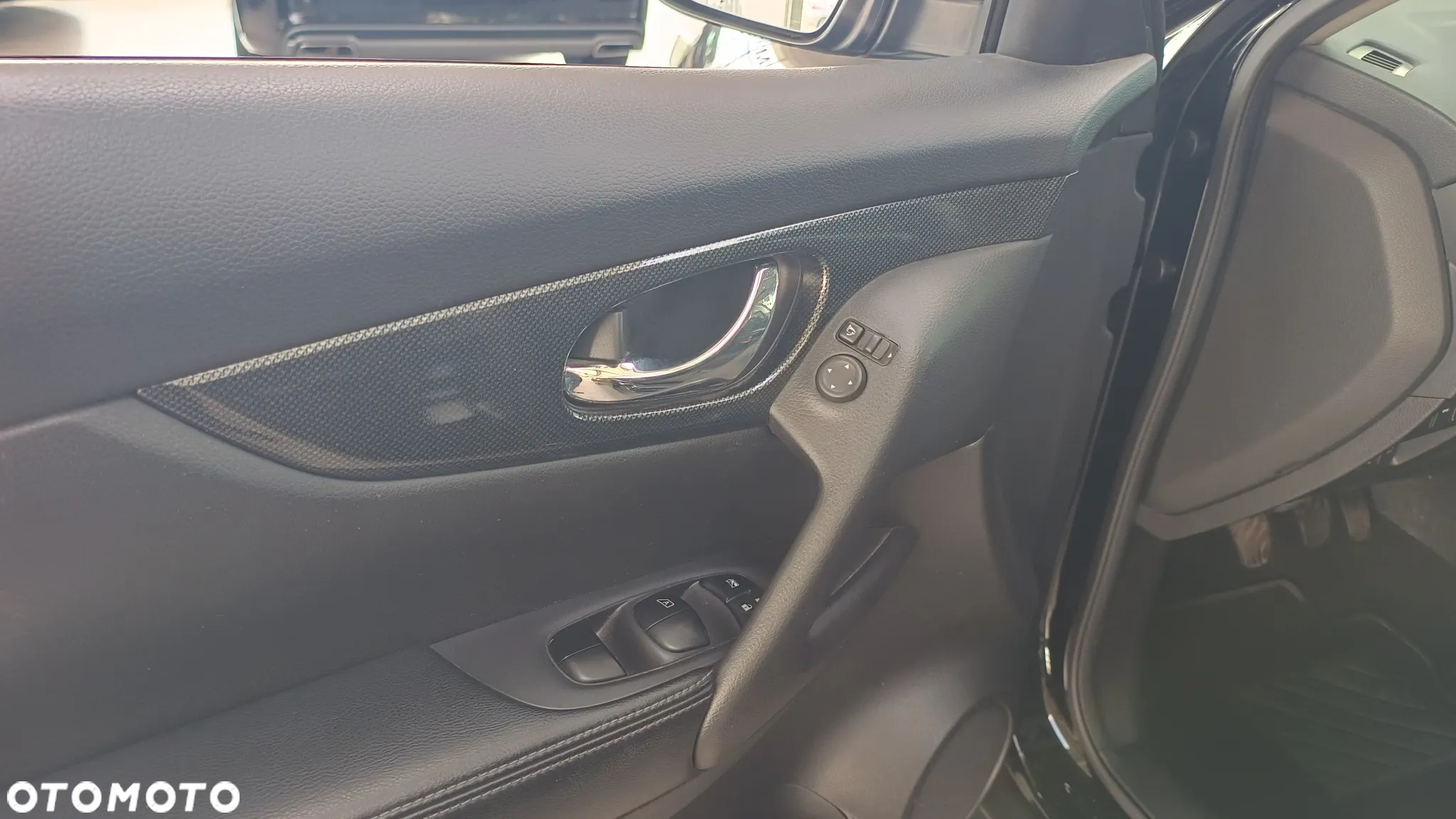 Nissan X-Trail 1.6 DCi N-Connecta 4WD EU6 - 17