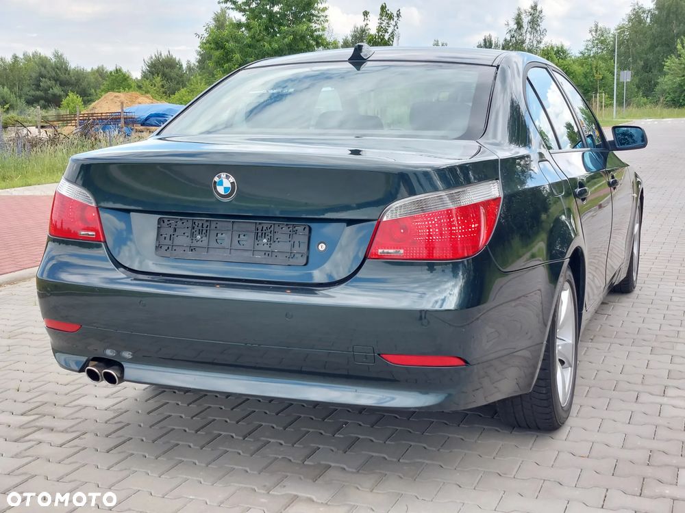 BMW Seria 5 525i - 23