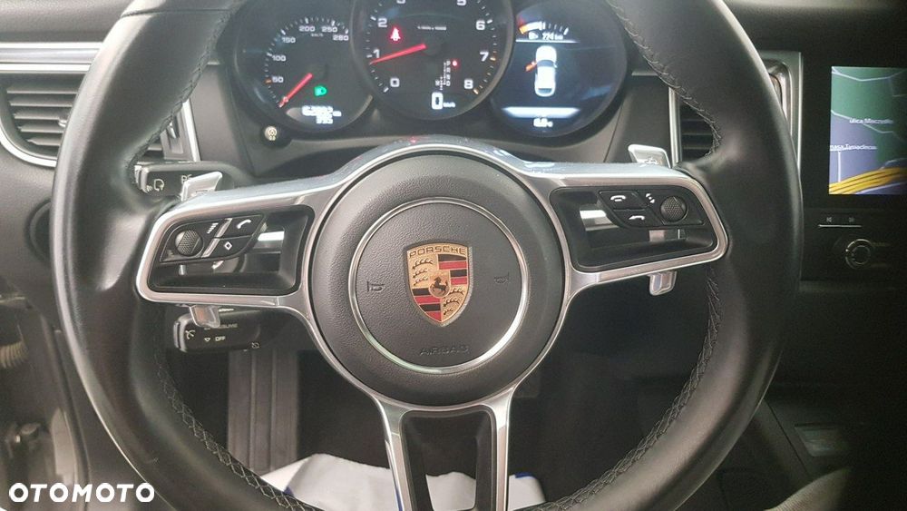 Porsche Macan - 20