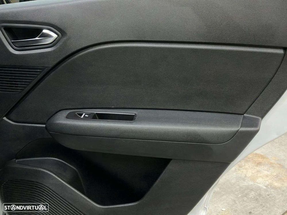 Renault Captur 1.0 TCe Techno - 24