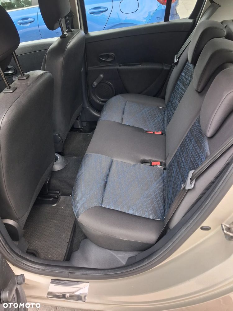 Renault Clio 1.2 16V Expression - 17
