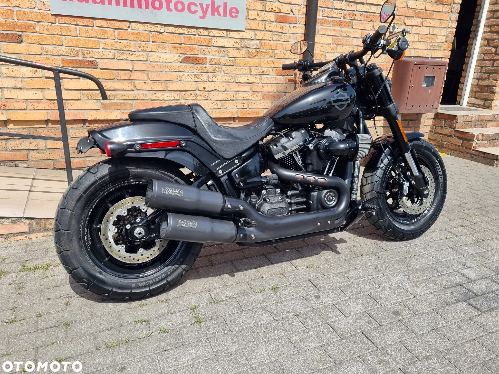 Harley-Davidson Softail Fat Bob - 23