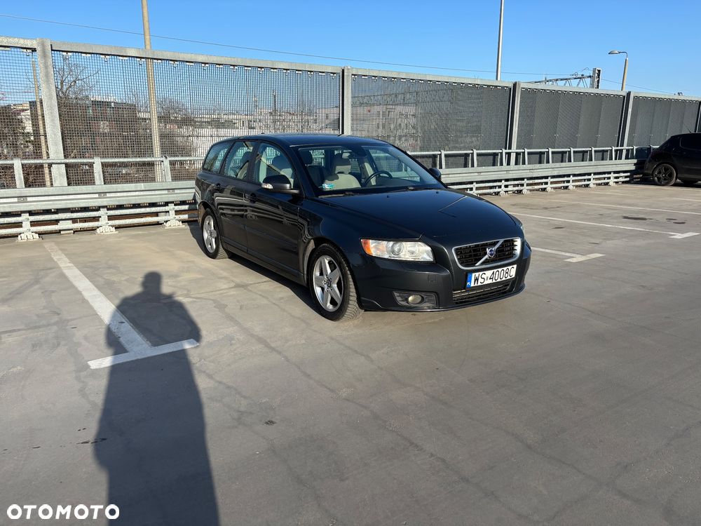 Volvo V50 2.0D Momentum - 1