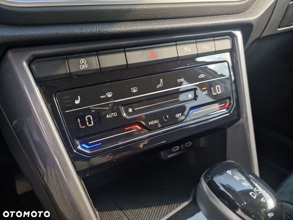 Volkswagen T-Roc 1.5 TSI Style DSG - 23