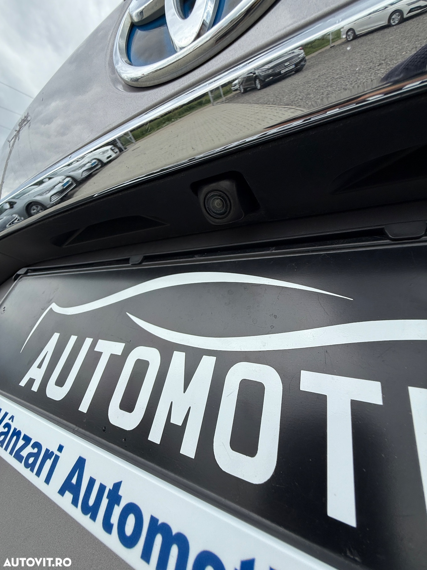 Toyota Corolla 1.8 HSD Exclusive interior Negru - 23