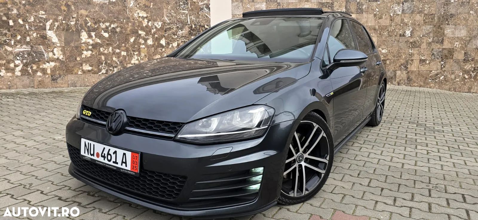Volkswagen Golf 2.0 TDI DSG GTD - 1