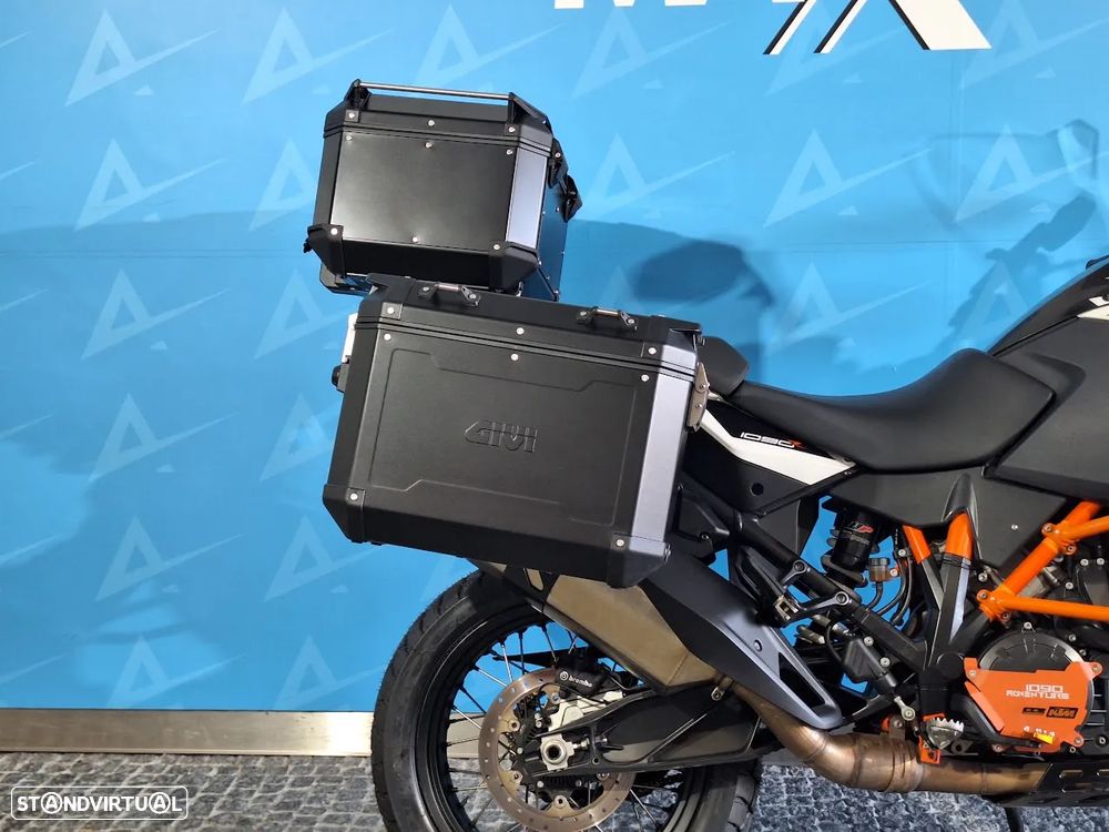 KTM 1090 Adventure R - 3