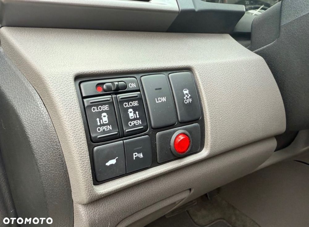 Honda Odyssey 3.5 LX - 13