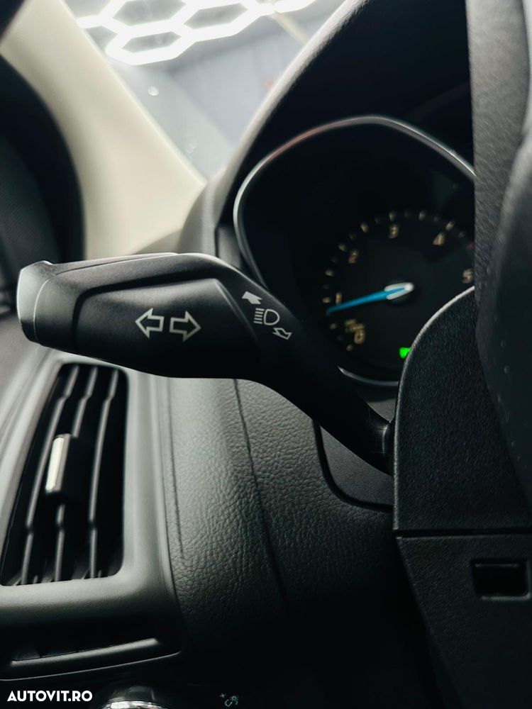 Ford Focus 1.6 TDCI DPF Trend - 26