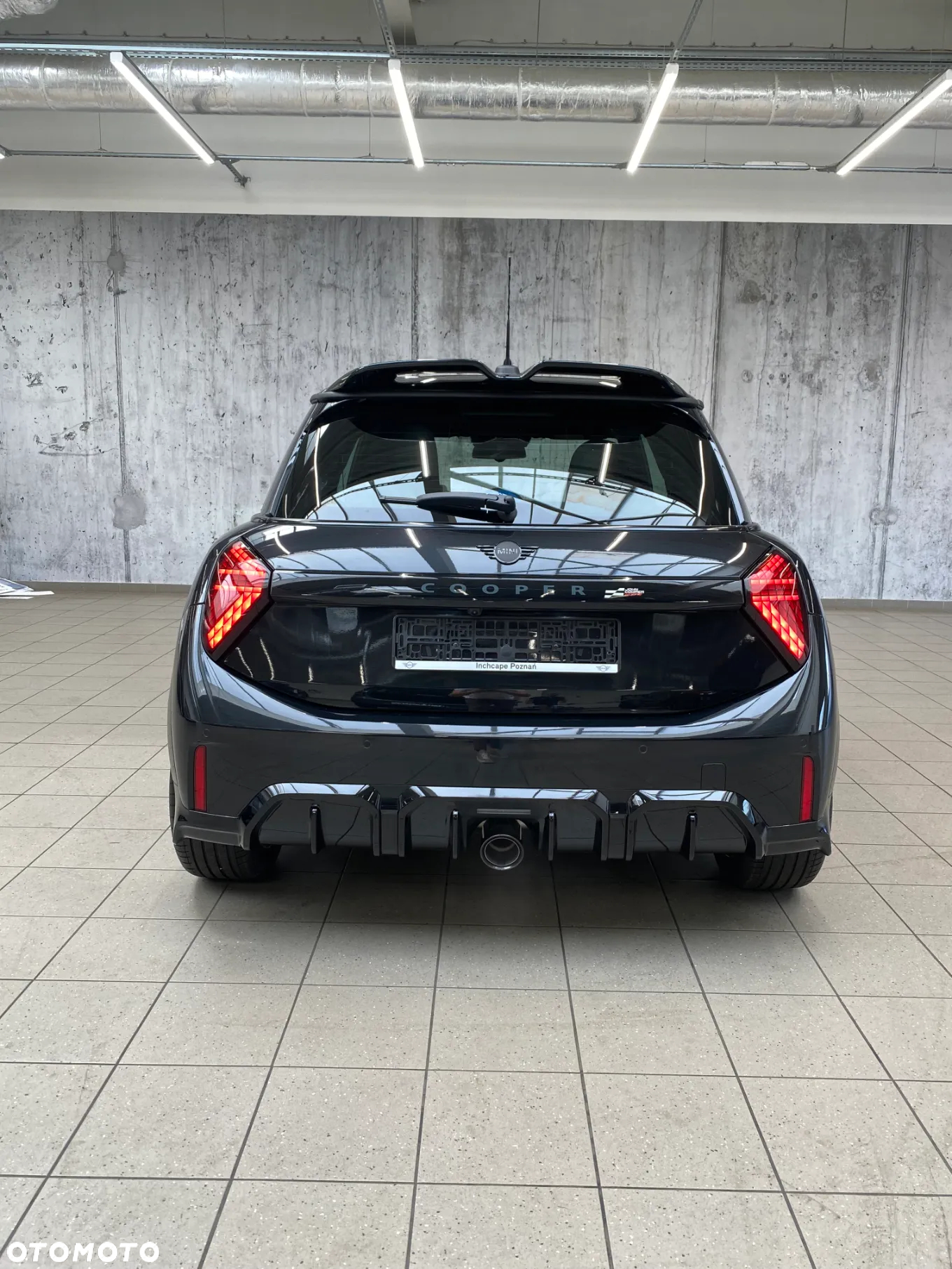 MINI John Cooper Works - 5