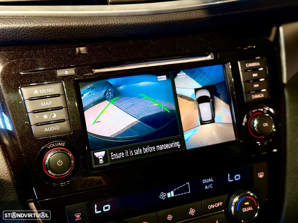 Nissan Qashqai 1.5 dCi N-Connecta J18+Led - 25