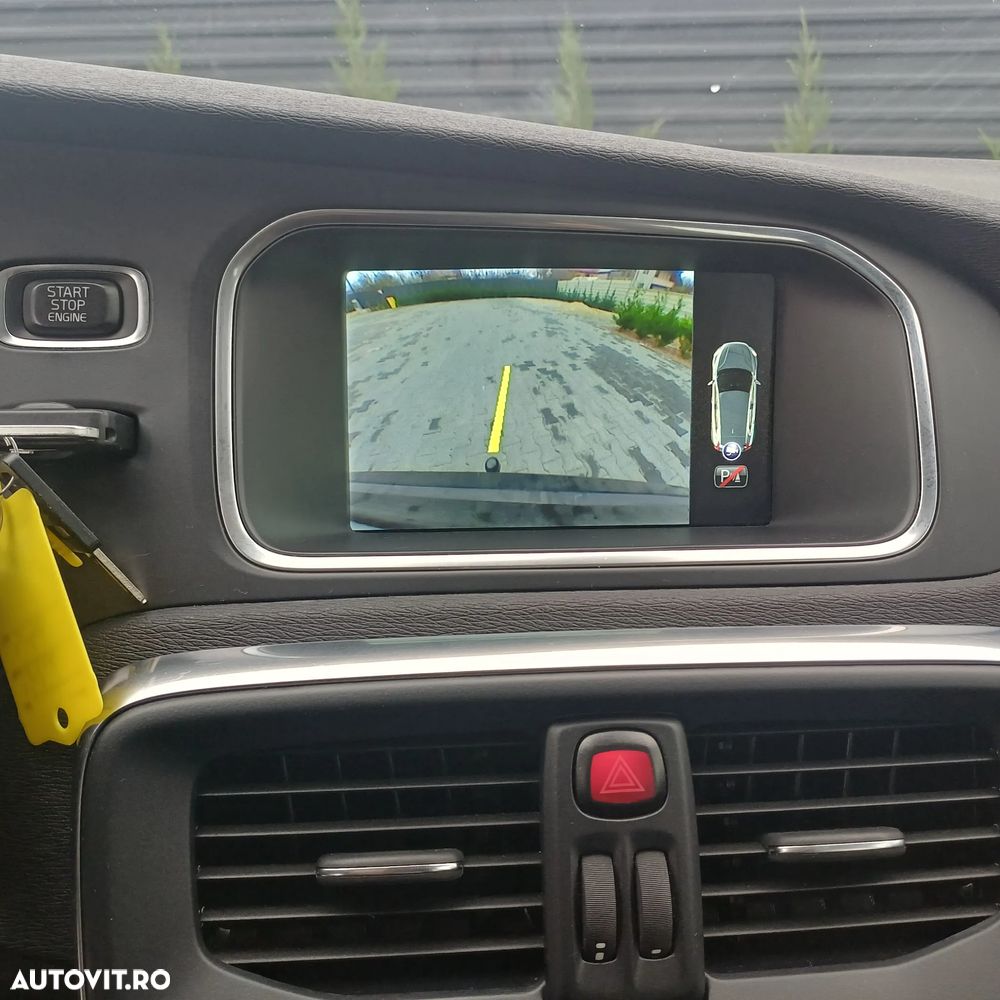 Volvo V40 D4 Ocean Race - 11