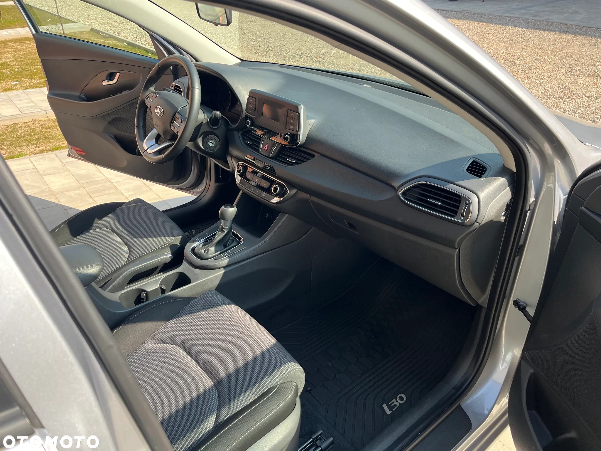 Hyundai i30 1.0 T-GDI Classic + DCT - 13