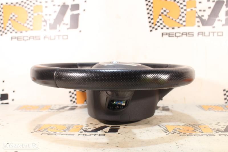 Volante Audi A6 (4F2, C6)  Volante Audi A3 8P / A4 B6 B7 B8 / A5 8T / - 4