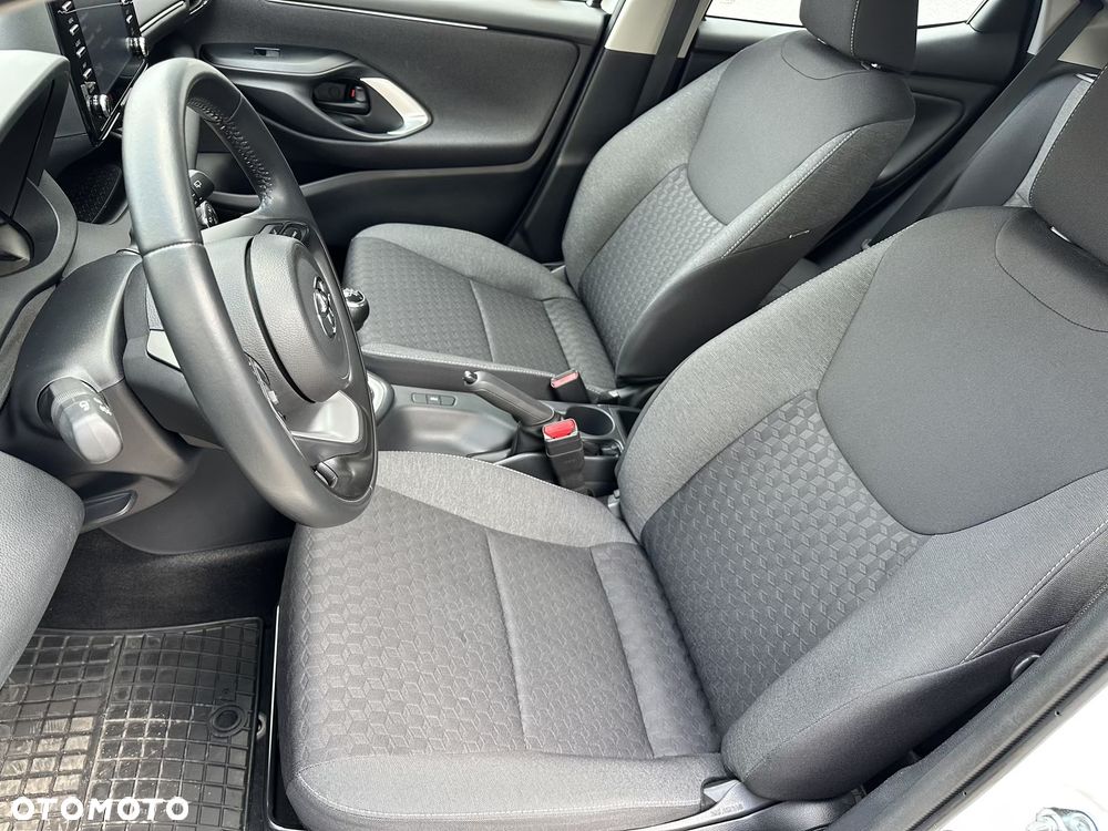 Toyota Yaris 1.5 Comfort - 12
