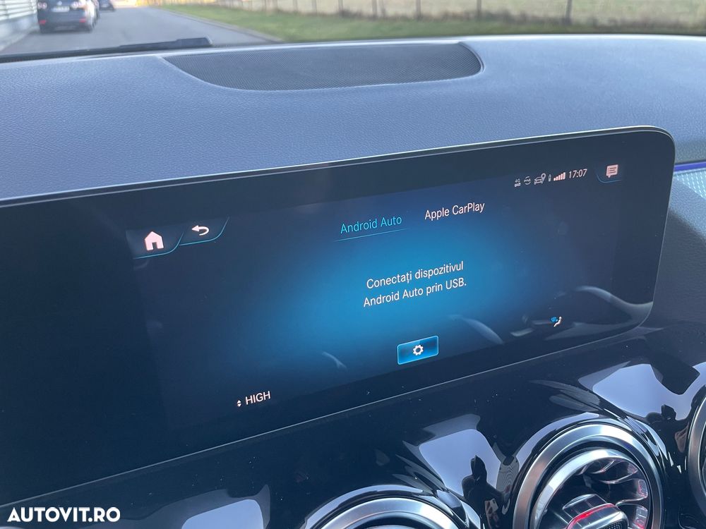 Mercedes-Benz GLA 250 4MATIC 8G-DCT Progressive - 30