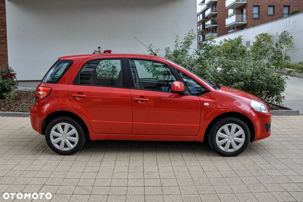 Suzuki SX4 1.5 Streetline 4x2 Classic - 5
