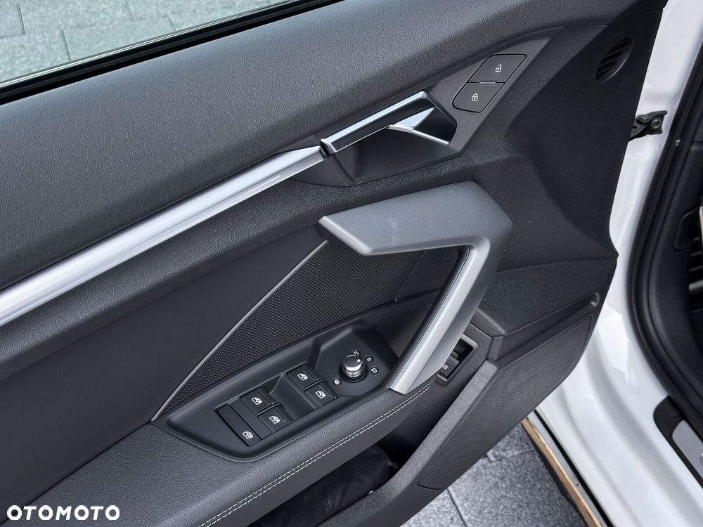 Audi A3 Sportback - 16
