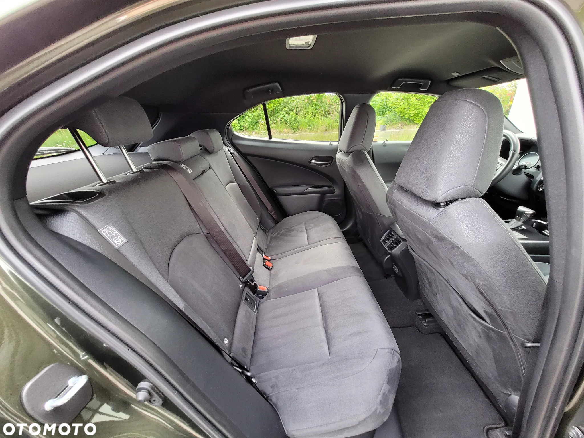 Lexus UX 250h GPF Business 2WD - 15