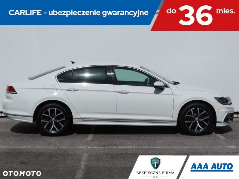 Volkswagen Passat - 8