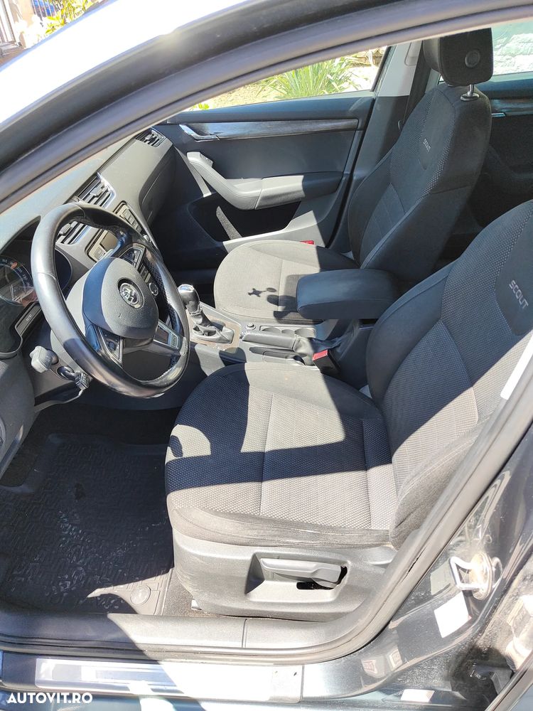 Skoda Octavia 2.0 TDI 4x4 DSG Scout - 10