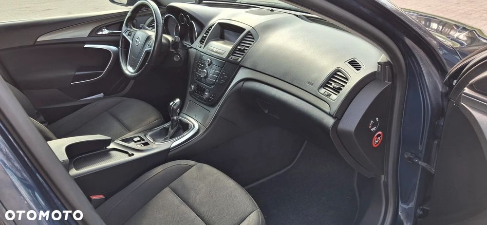 Opel Insignia 1.8 Sport - 11