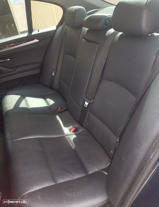 Bancos Frontais e Traseiros BMW 520D F10 2014 - 3
