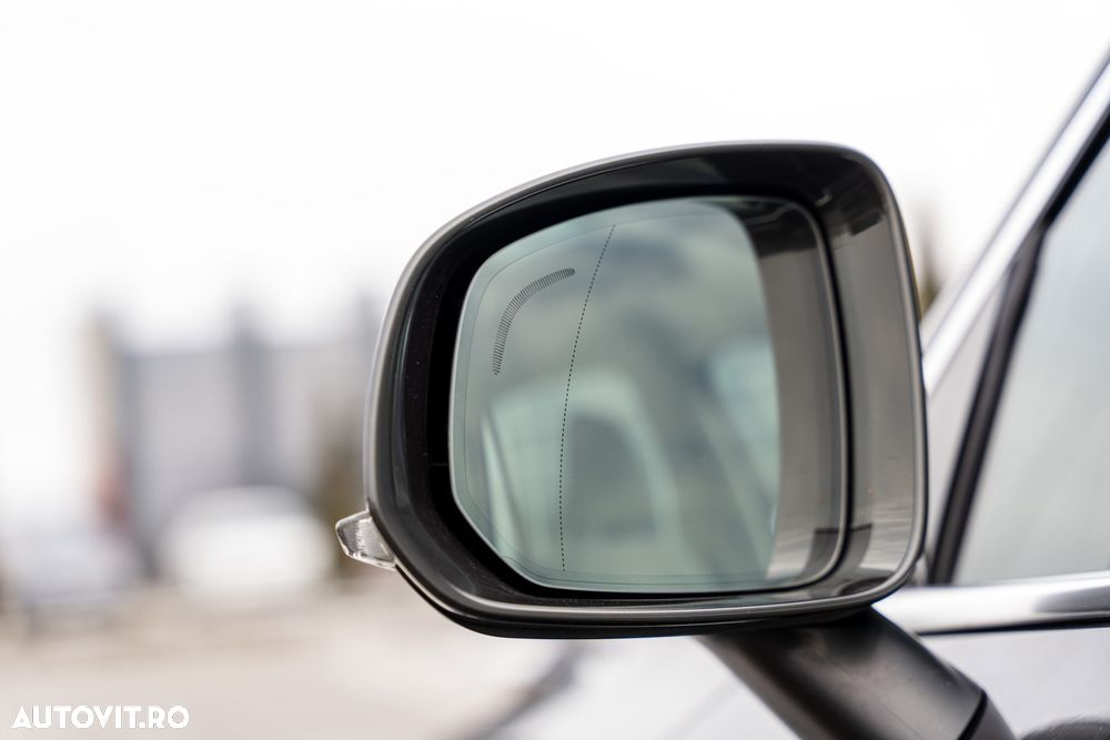 Volvo XC 90 D5 AWD Geartronic Inscription - 11