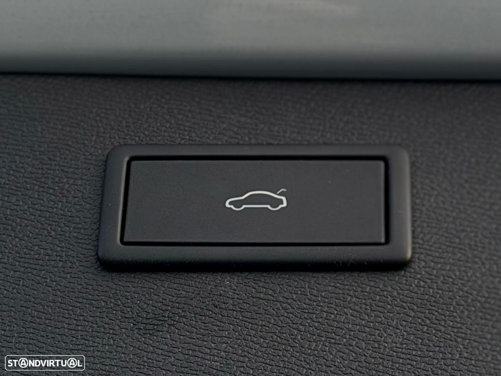Cupra Formentor 1.4 e-Hybrid DSG VZ - 10
