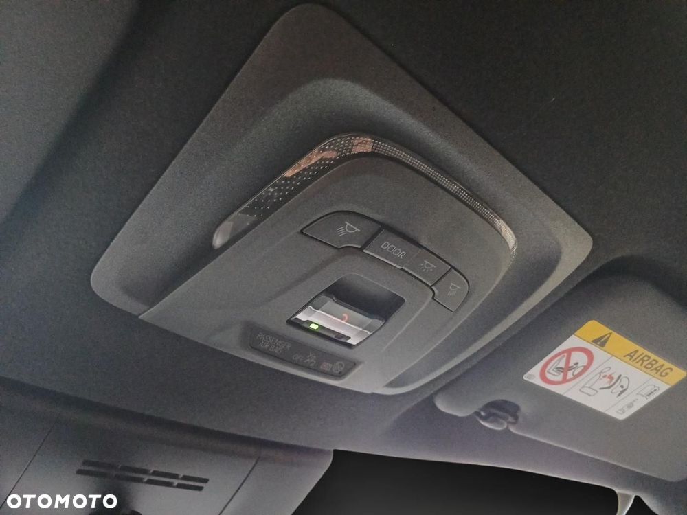 Toyota Corolla Cross - 27