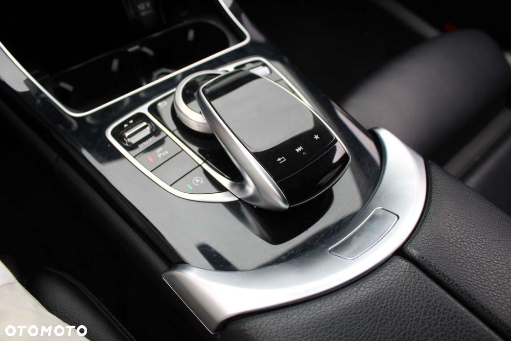 Mercedes-Benz Klasa C 200 (BlueTEC) d 7G-TRONIC Avantgarde - 30