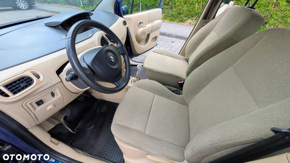 Renault Modus 1.6 16V Privilege - 13