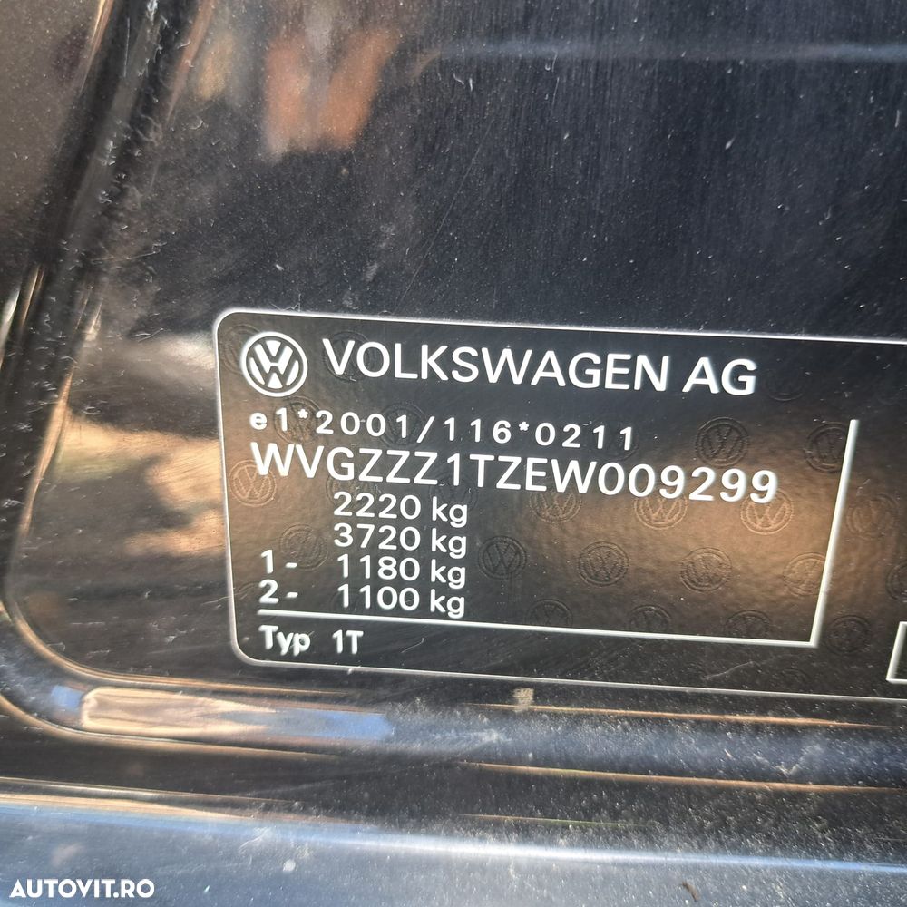 Volkswagen Touran - 27