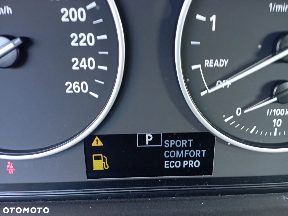 BMW Seria 3 318i - 27