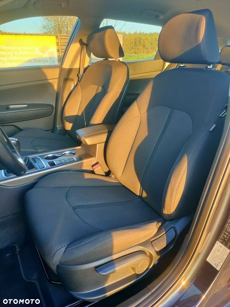 Kia Optima - 10