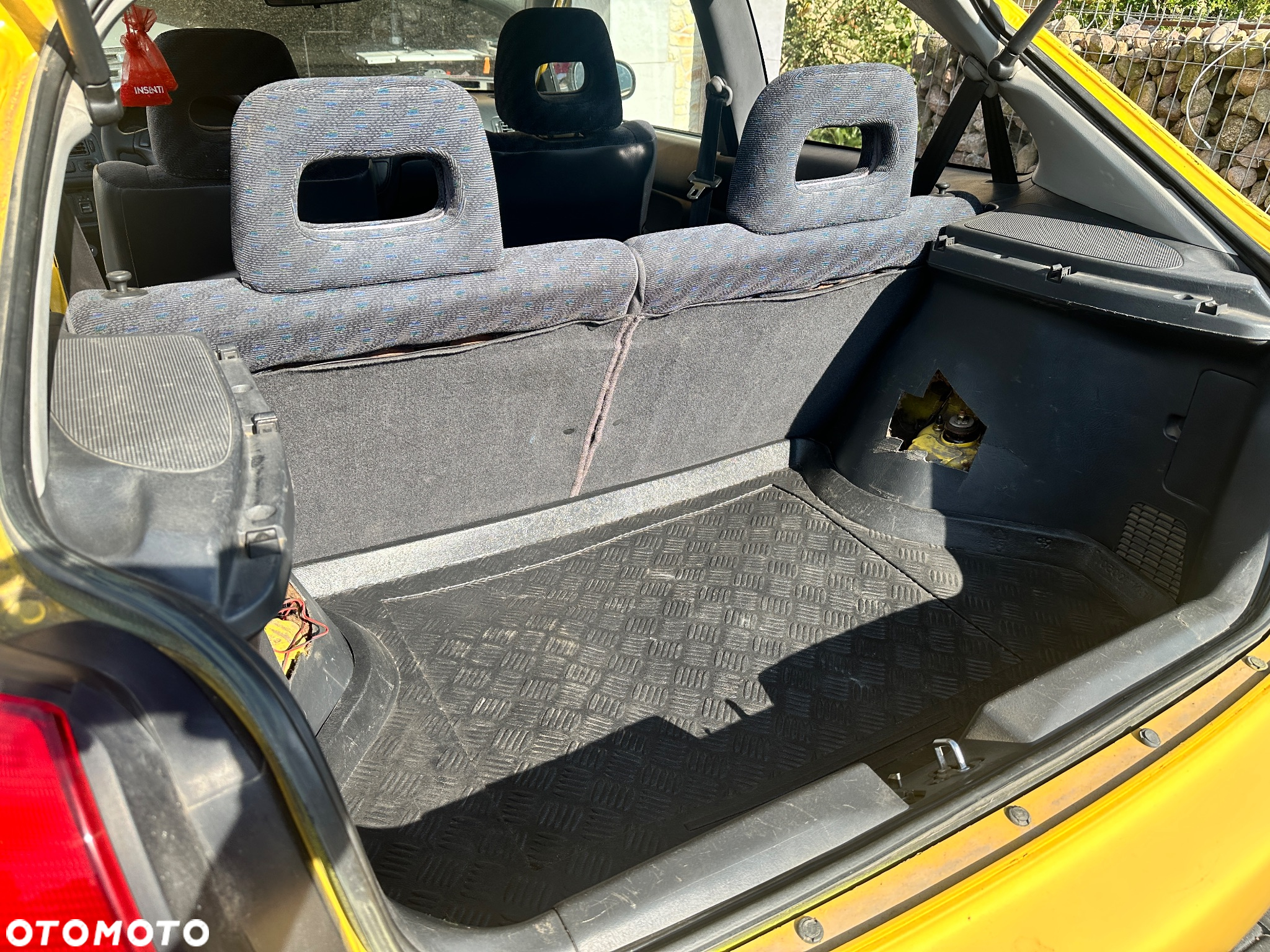 Honda Civic 1.4i S - 12