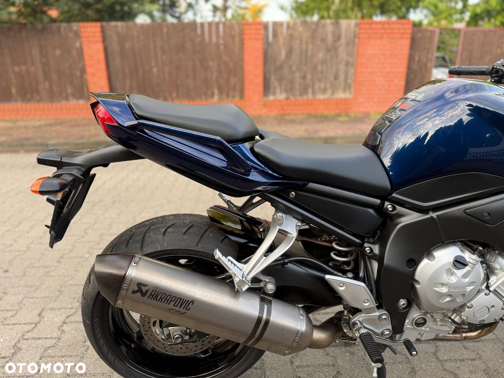 Yamaha FZS - 8