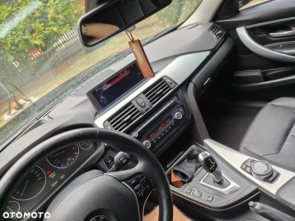 BMW Seria 3 - 15