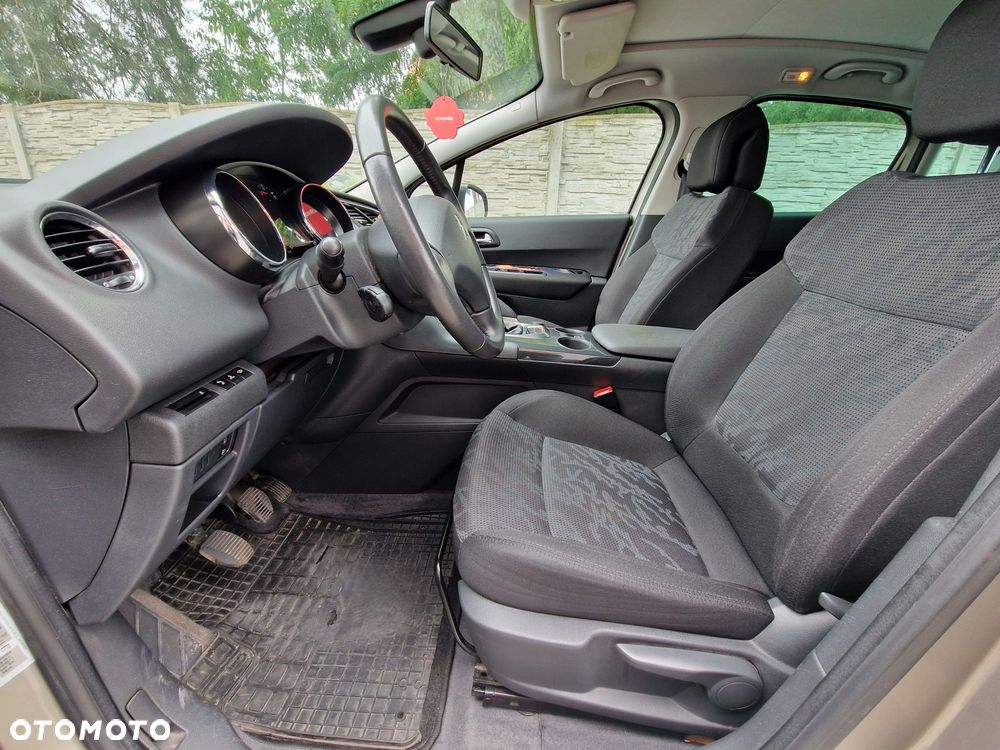 Peugeot 3008 1.6 Premium - 5